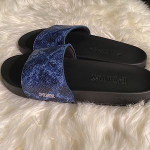 VICTORIA SECRETS PINK SLIDES/SANDALS SIZE 9/10